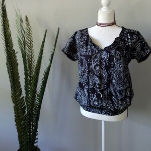 Sonoma black and white paisley print peasant blouse